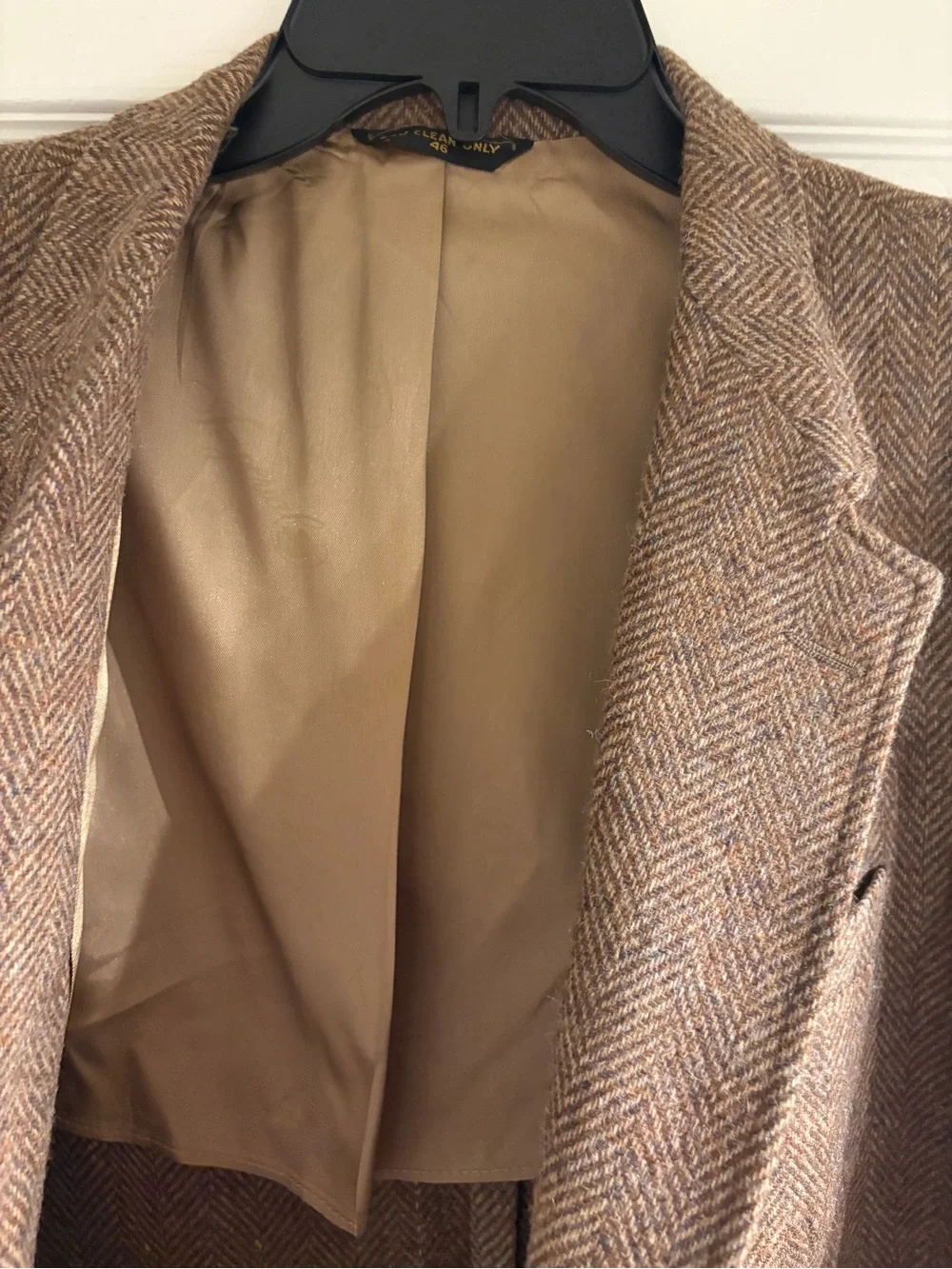 Haggar Brown Herringbone Wool Sport Coat with Tan Buttons